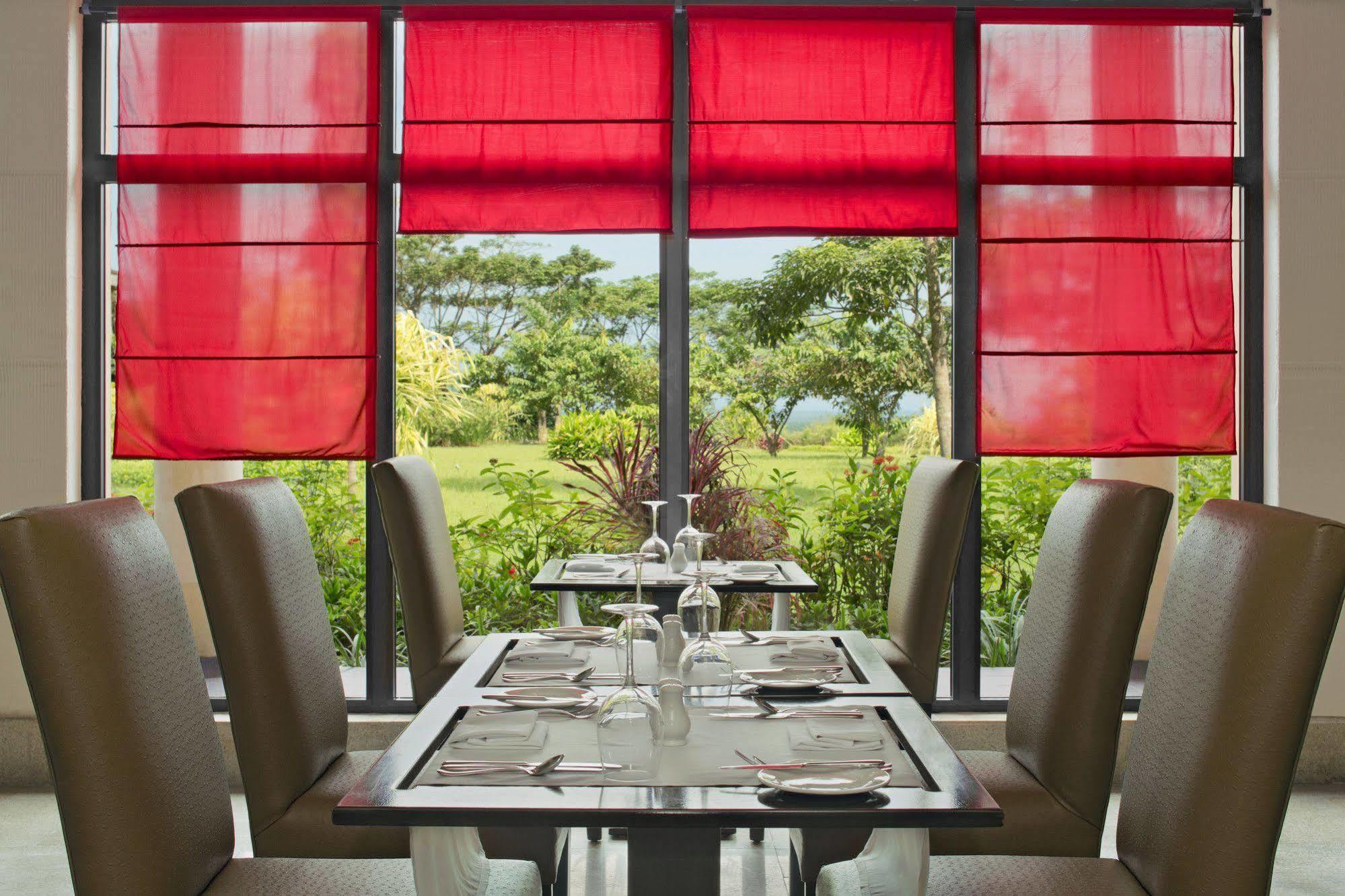 Ibom Hotel & Golf Resort Uyo Exterior foto
